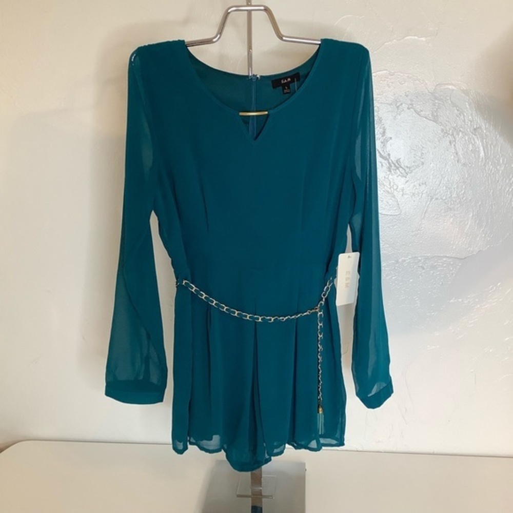 E & M gold belted long sleeves romper SZ L NWT